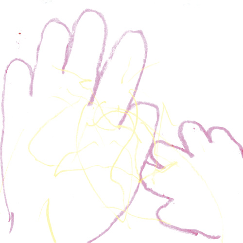 お母さんと一緒に初めてのお絵かき